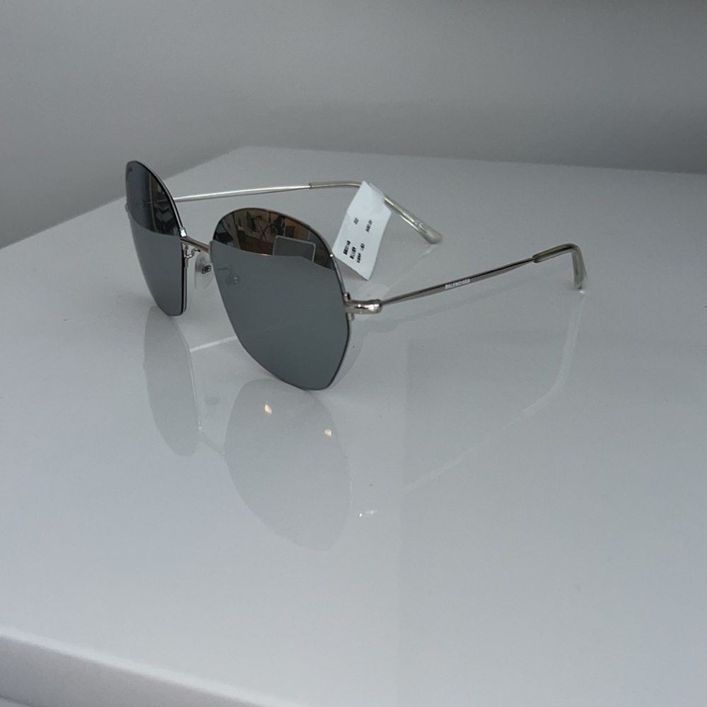 Balenciaga sunglasses - Picture 2 of 5